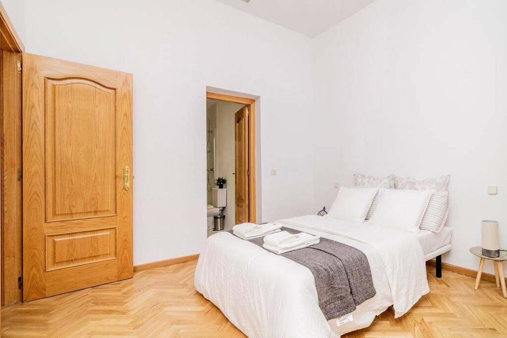 Bello Apartamento En Centro De Madrid, C/Infantas 1-3 By Batuecas Exterior photo